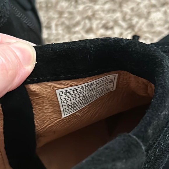 UGG Women's Black Ankle Boots - Picture 4 of 8